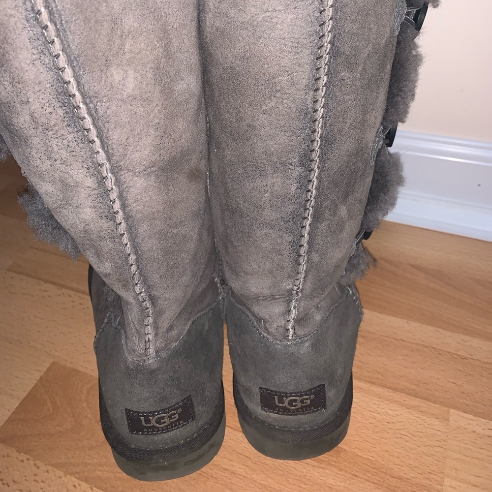 Ugg Bailey Button Boots Size 8 - image 7